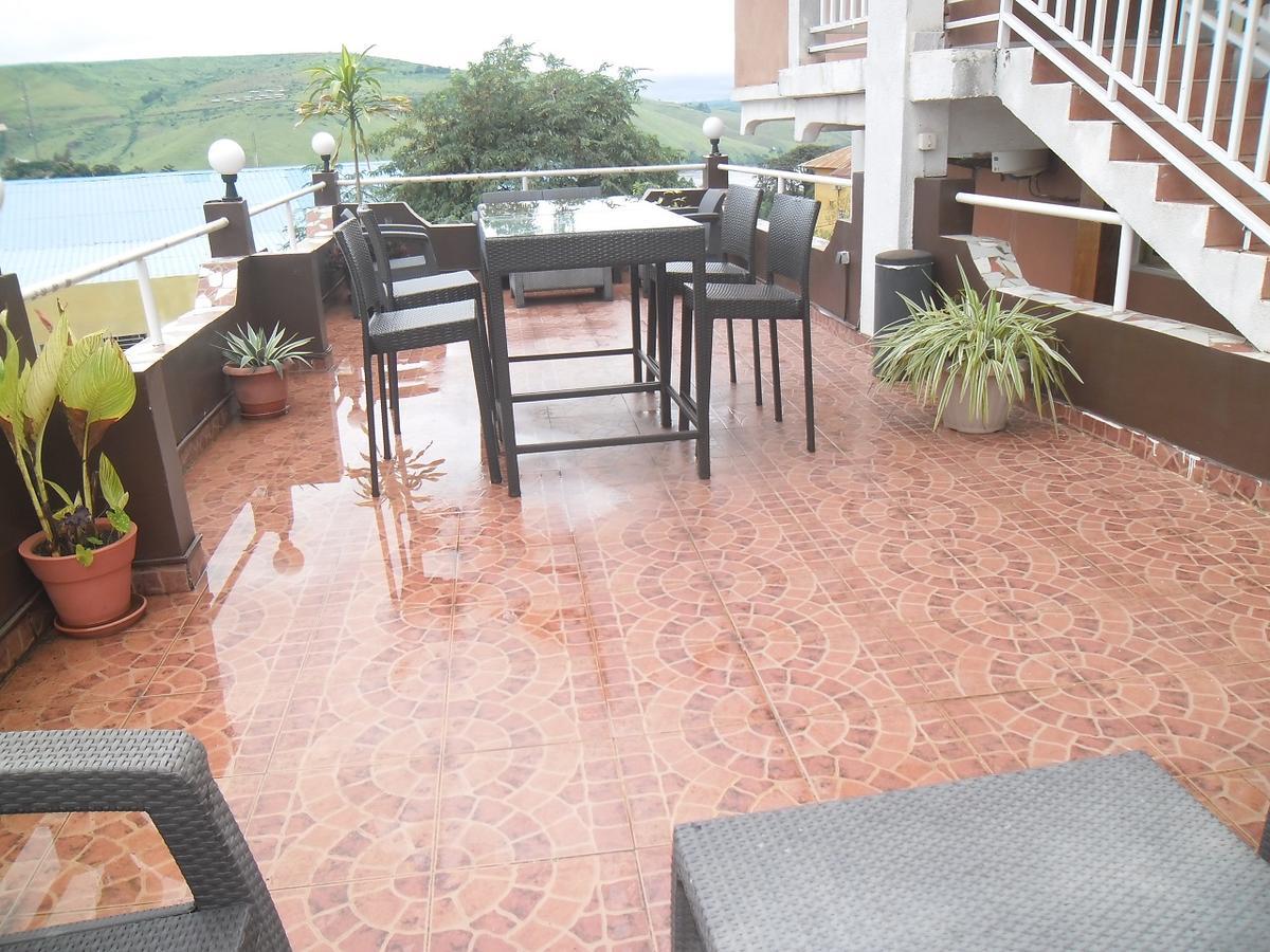 Hotel Vivi Palace Matadi Exterior photo